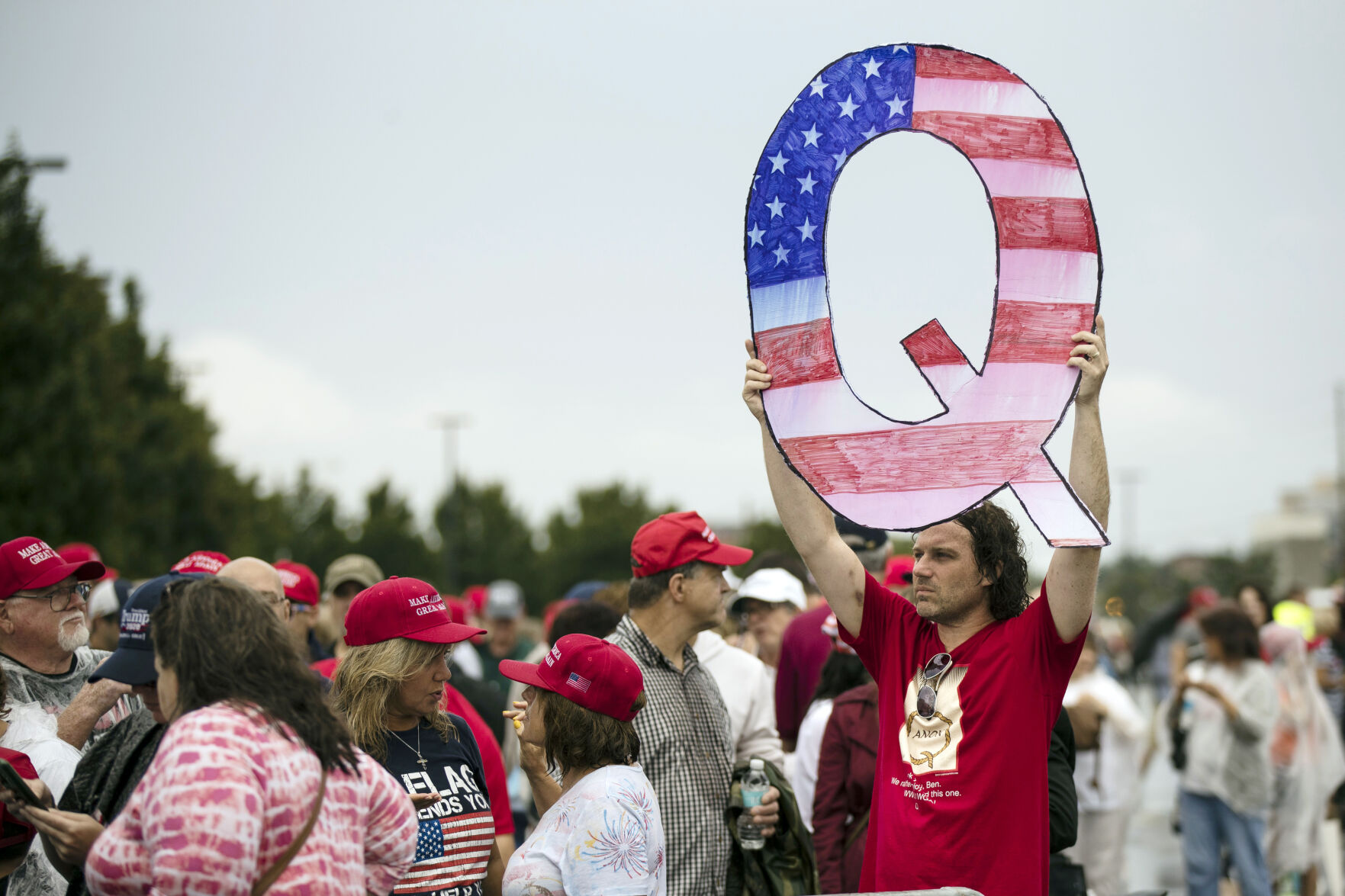 Facebook QAnon